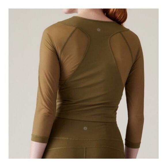 ATHLETA Pacer Mesh Olive Green Top size Medium - Picture 3 of 11